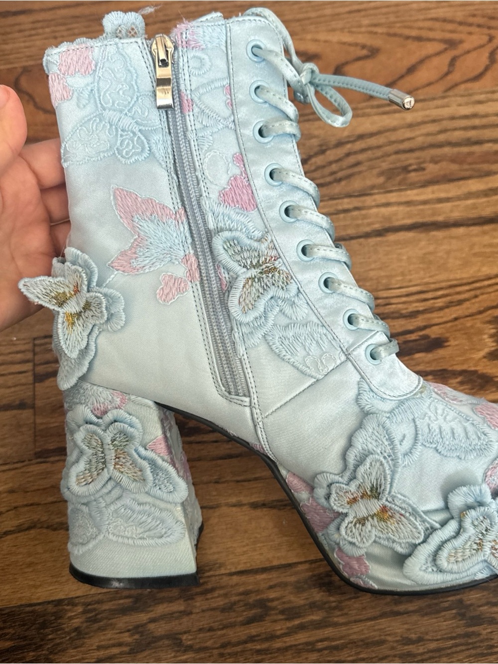 8 Sugar Thrillz Light Blue Lace-Up Floral Embroidered Platform butterfly Boots - Picture 15 of 16